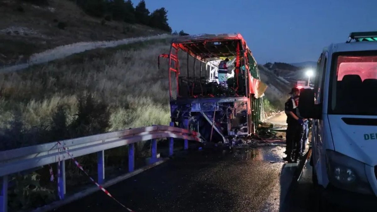 Denizli’de Katliam Gibi Otobüs Kazası: 8 Ölü, 33 Yaralı