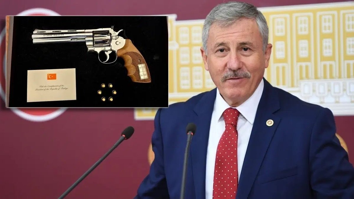 Selçuk Özdağ’dan NATO Zirvesindeki Hediye Tartışmasına Sert Eleştiri