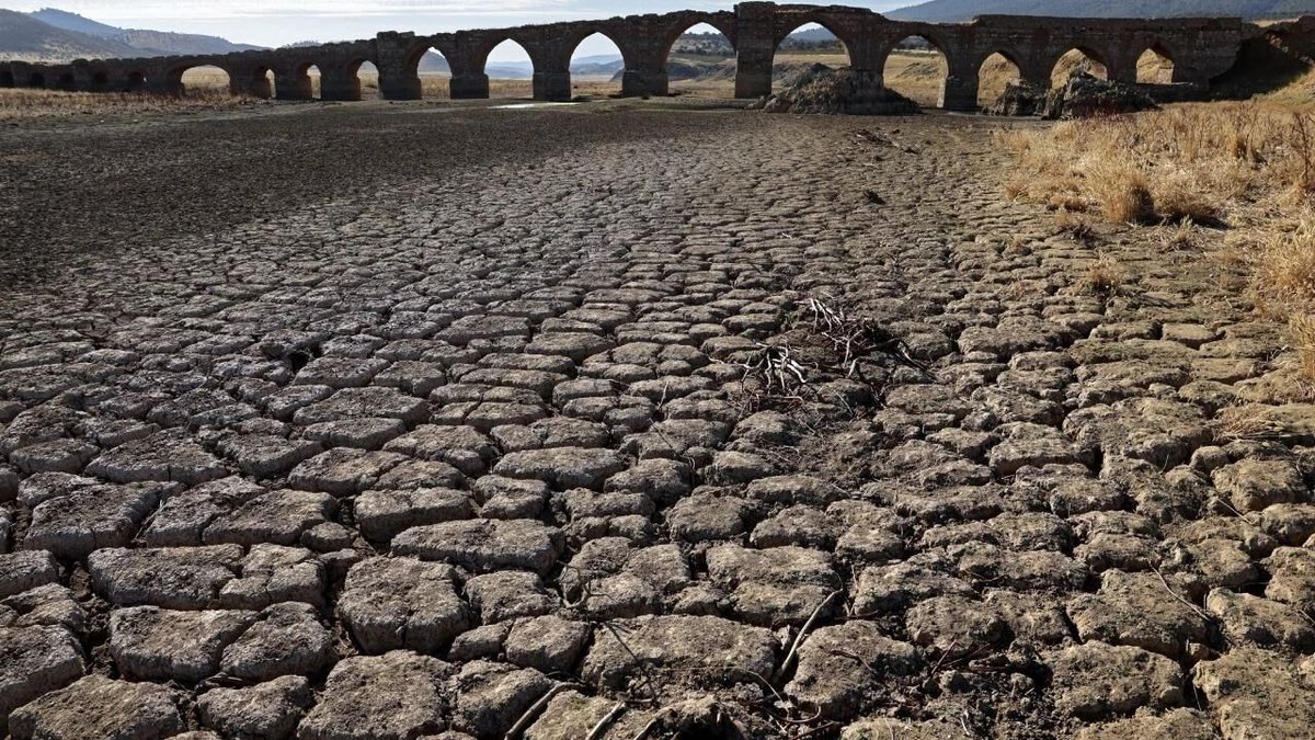 Avrupa’da kuraklık alarmı: Nehirler çekildi, enerji krizi riski büyüdü